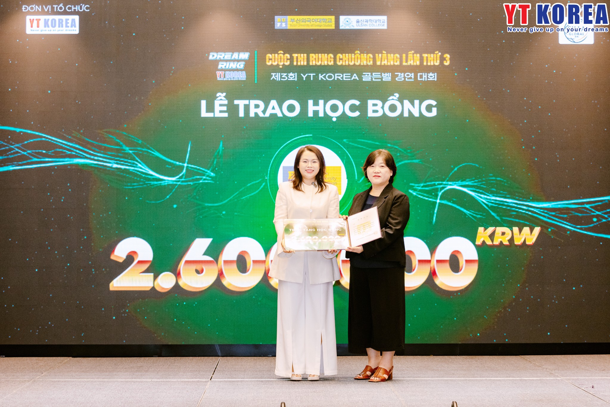 YTK TRI ÂN CÁC TRƯỜNG ĐẠI HỌC HÀN QUỐC ĐỒNG HÀNH VỚI RUNG CHUÔNG VÀNG 2025 – DREAM RING 5 568521421 1268982795245402 7715121687309380597 n