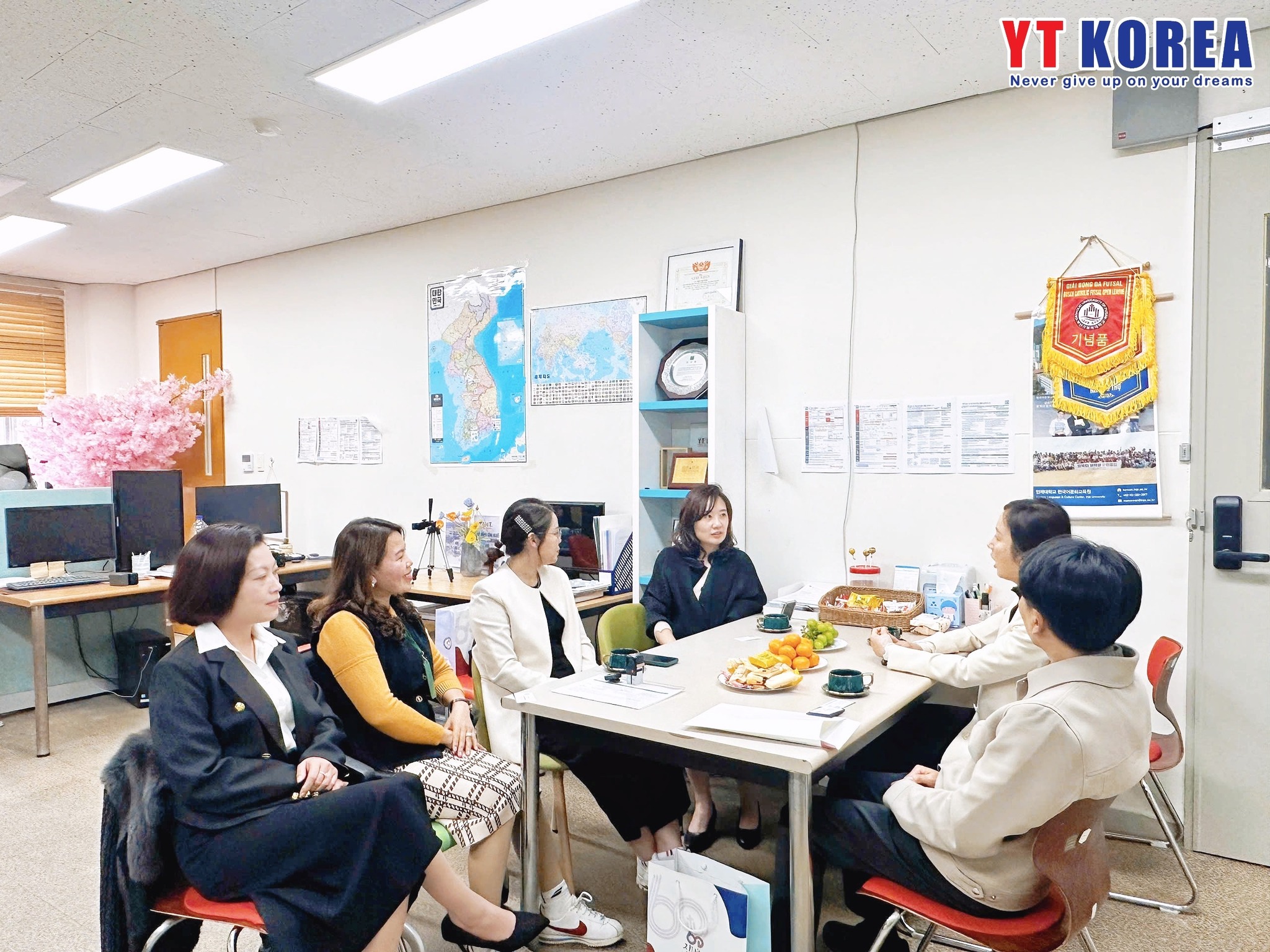 YTK ĐƯỢC VINH DANH “TRUNG TÂM TUYỂN SINH XUẤT SẮC” BỞI TRƯỜNG ĐẠI HỌC CATHOLIC BUSAN 4 580698145 1290481876428827 7393401591107494058 n