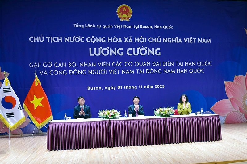 Tổng Giám đốc YT Korea – Cô Bùi Thị Tâm tham dự buổi gặp mặt Chủ tịch nước Lương Cường với cộng đồng người Việt Nam tại Hàn Quốc 1 lc11pg