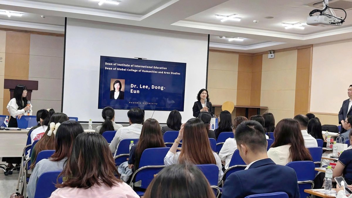 Tầm Quan Trọng Của Việc Cập Nhật Thông Tin Chính Thống